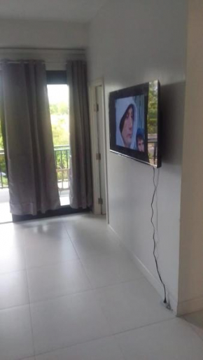 Impeccable 2-Bed Apartment in Kingston